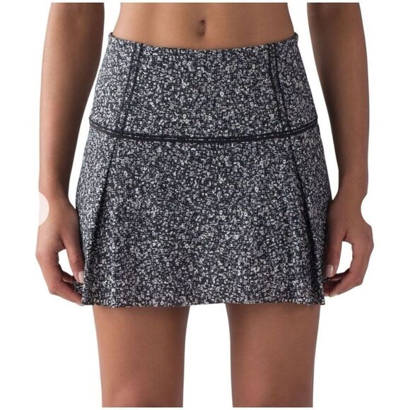 Lululemon Lost In Pace Skirt Skort Tennis Pickleball Run Built in Short 4 - Picture 1 of 7